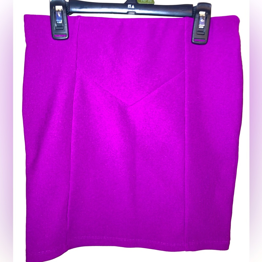 Forever 21 Magenta Short Pencil Skirt Size Small